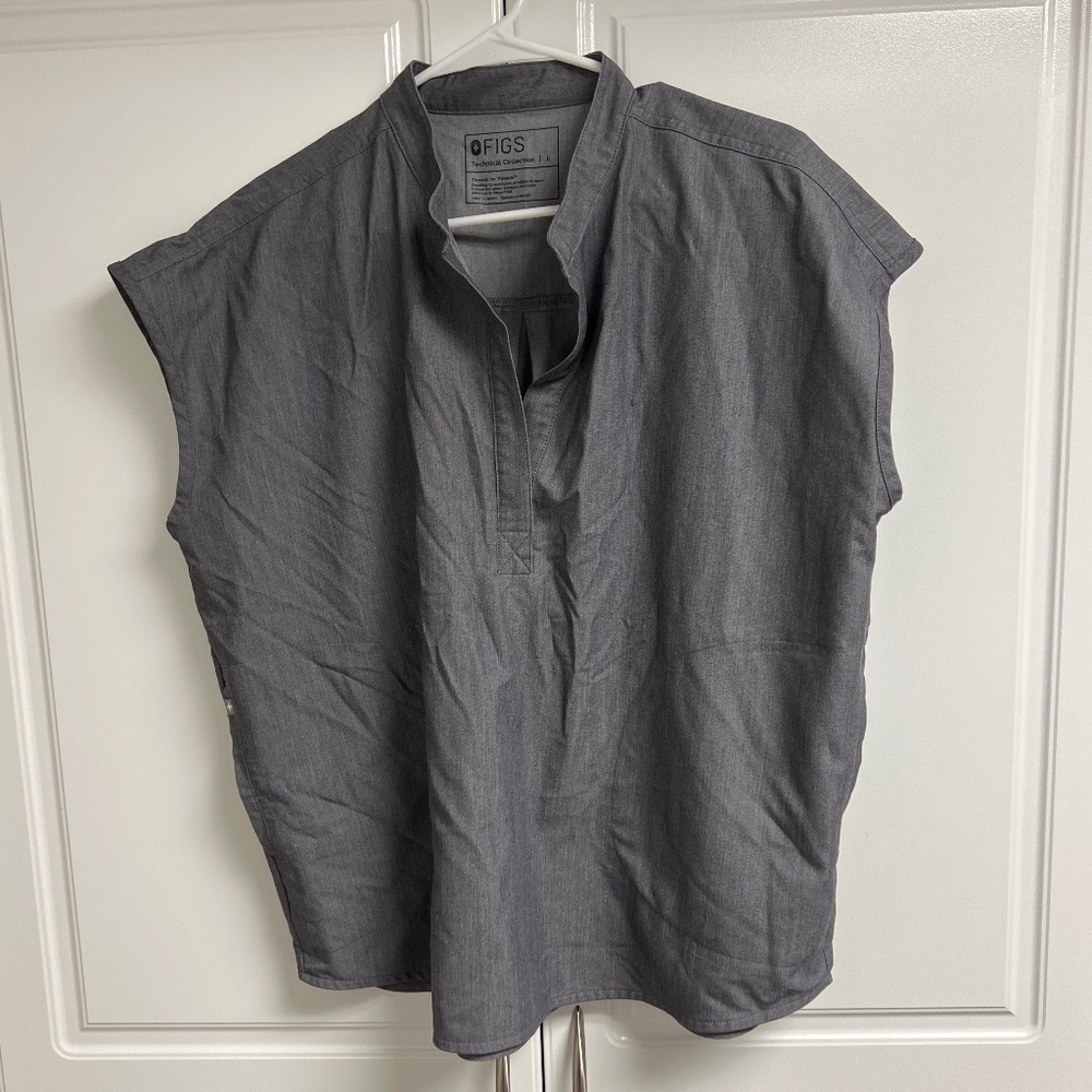 Large figs set. Rafaela Oversized Scrub Top And Uman Relaxed Jogger Scrub Pants